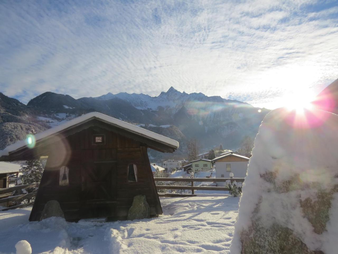 Ferienhaus Oetztal-Lodge Sautens Exterior photo